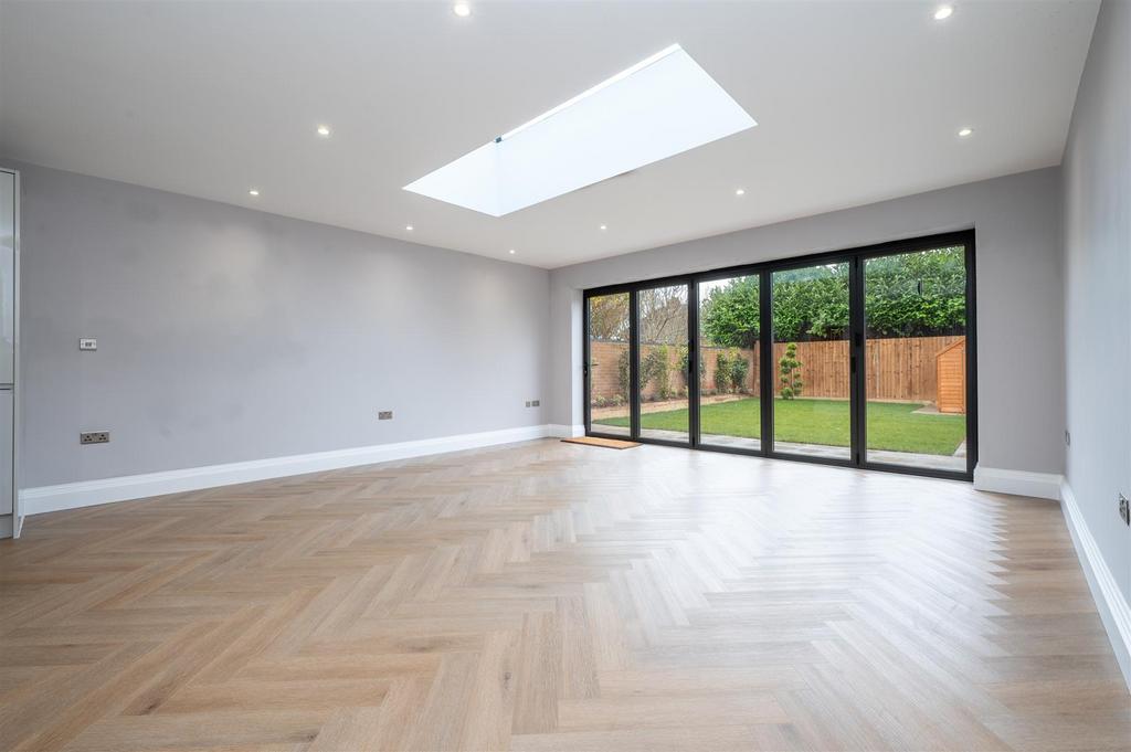 Diner Bifolds.jpg