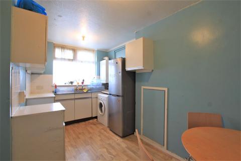 138 Benson Close, Hounslow, TW3 3RA