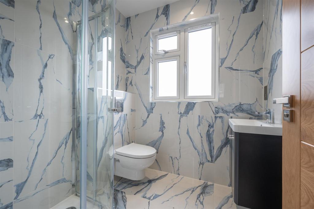 En suite shower room