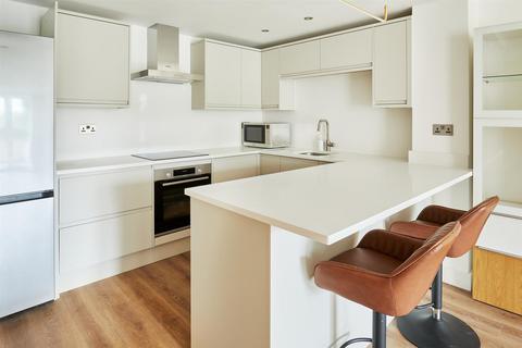 2 bedroom flat for sale, Oyster Wharf, Battersea, SW11