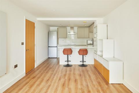 2 bedroom flat for sale, Oyster Wharf, Battersea, SW11