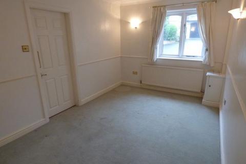 3 bedroom maisonette to rent - The Mews, Earlsleigh