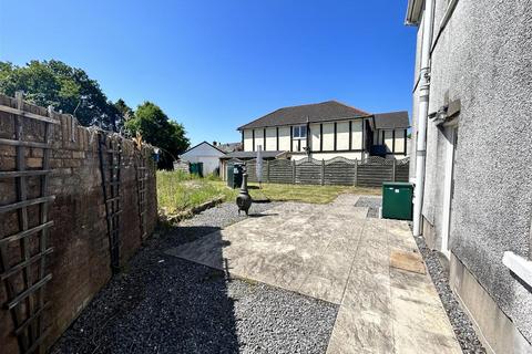 4 bedroom detached house to rent - Dyffryn Road, Ammanford