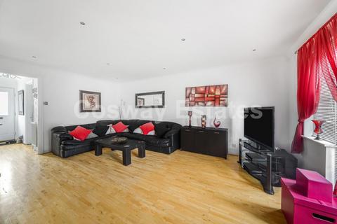4 bedroom house for sale, Sandwick Close, Mill Hill