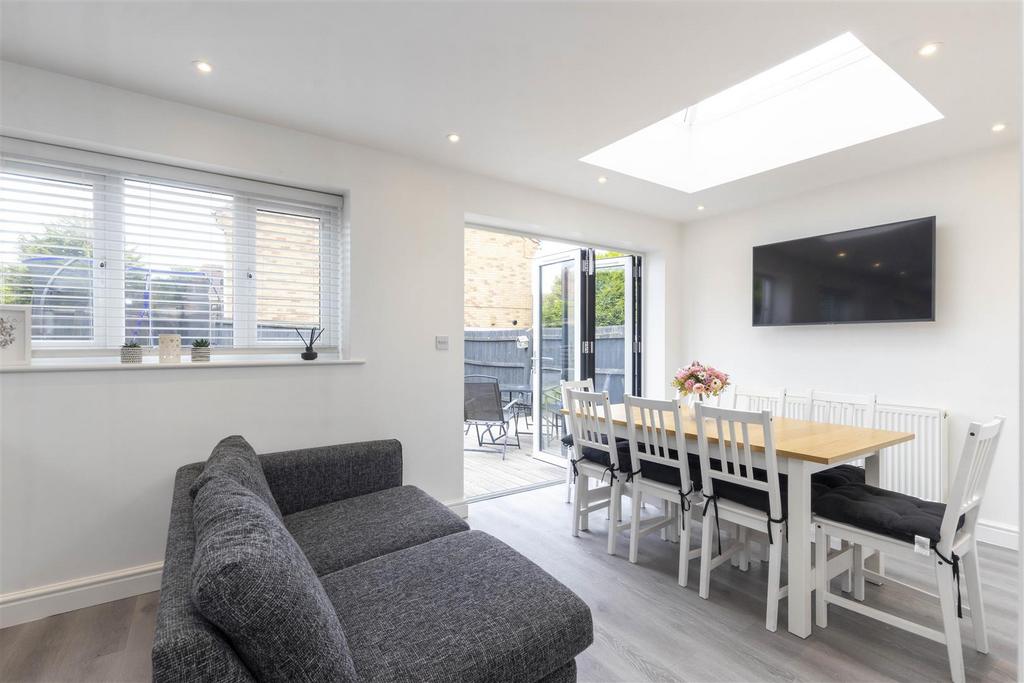 Extended kitchen / diner