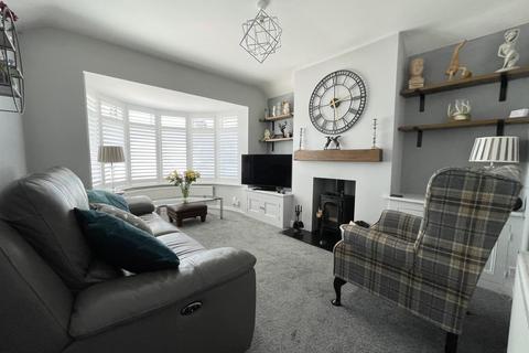 3 bedroom semi-detached bungalow for sale - Oxstalls Drive, Longlevens, Gloucester