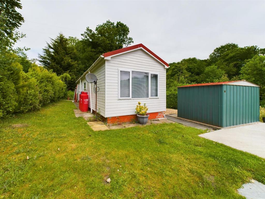Red Dragon Caravan Park Llay Road, CefnYBedd, Wrexham 1 bed park home