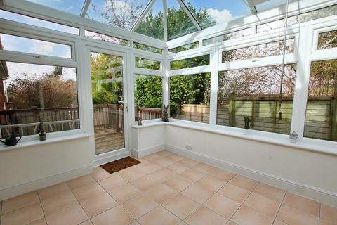 Driftway Downs Lane, Leatherhead, KT22 8JJ