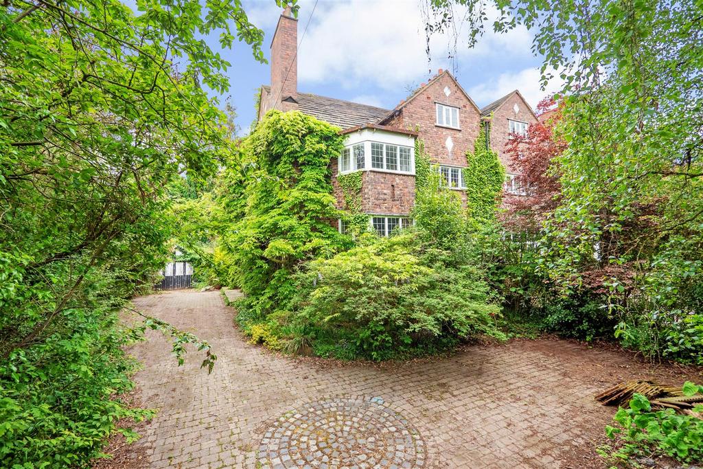 Hale Road, Hale, Altrincham 5 bed semidetached house for sale £995,000