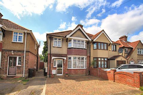 50 Meadow Waye, Hounslow, TW5 9EZ