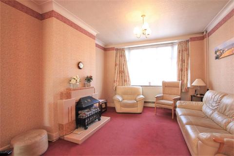 50 Meadow Waye, Hounslow, TW5 9EZ