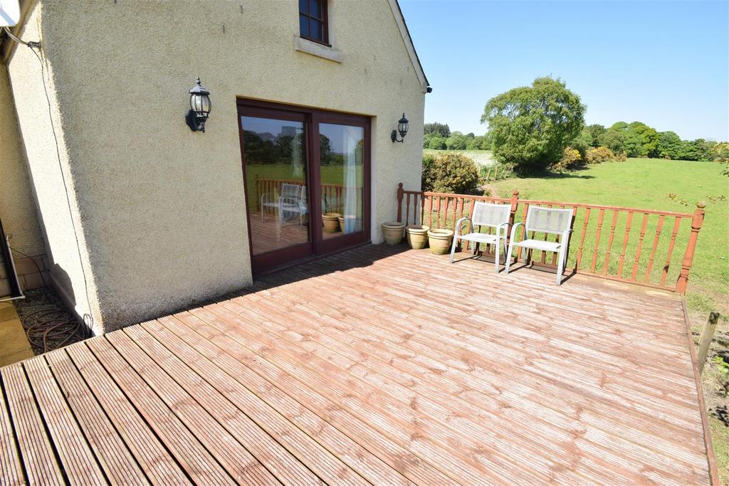 Decking area.jpg