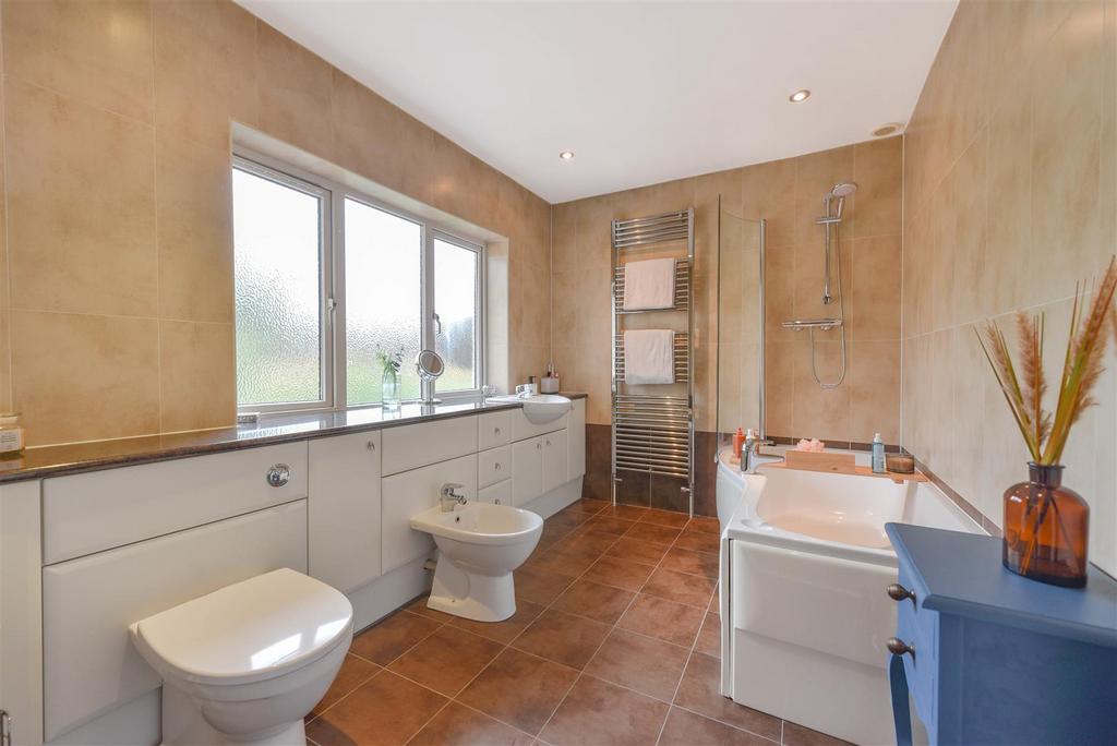 Family bathroom
