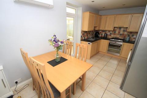 22 Ridgeway, Shipley, BD18 1PL