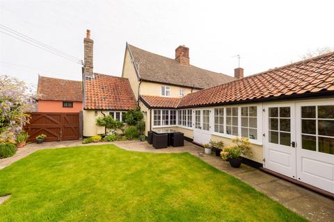 3 bedroom semi-detached house for sale - Granmor, The Street, Woolpit