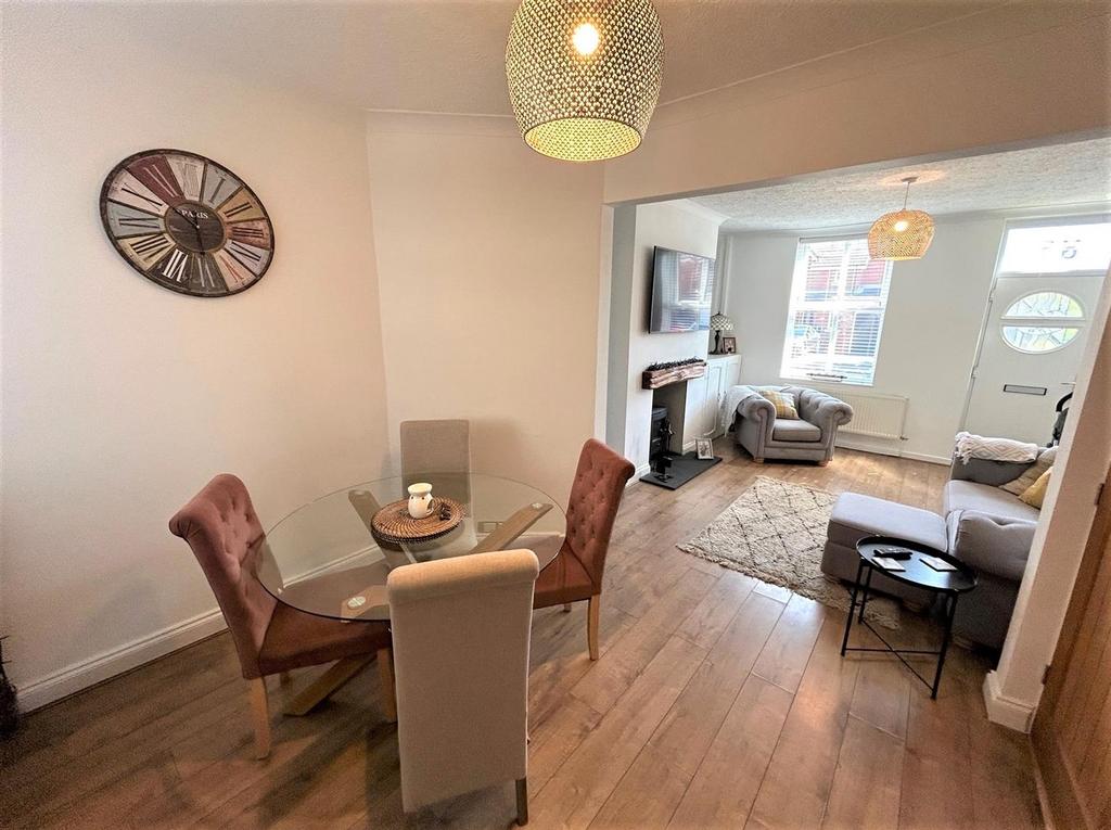 Sandy Lane, Lowton, Warrington 2 bed terraced house £175,000