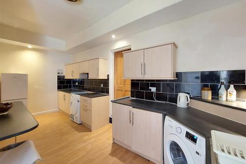 7 bedroom terraced house for sale, North Marine Road, Scarborough