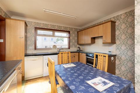 17 Heatherlea Drive, Bridge Of Earn, Perth, PH2 9RF