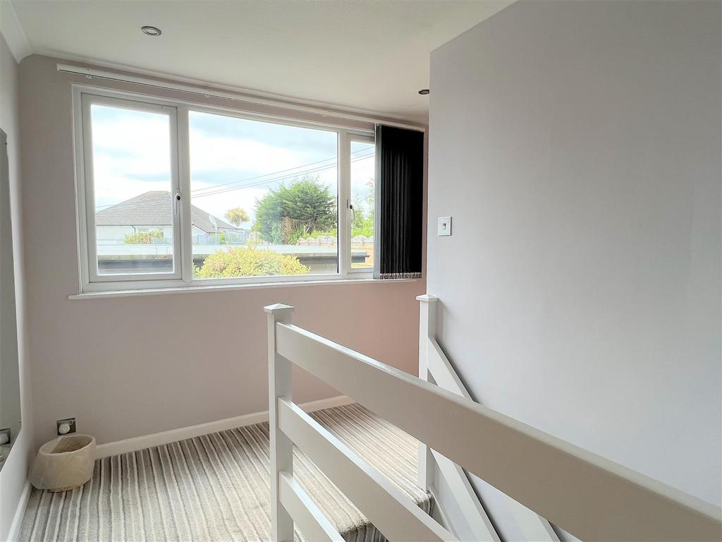 1st Floor Landing