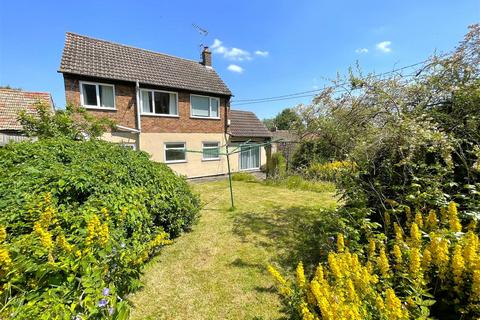 3 bedroom detached house for sale, High Street, Castle Bytham, Grantham