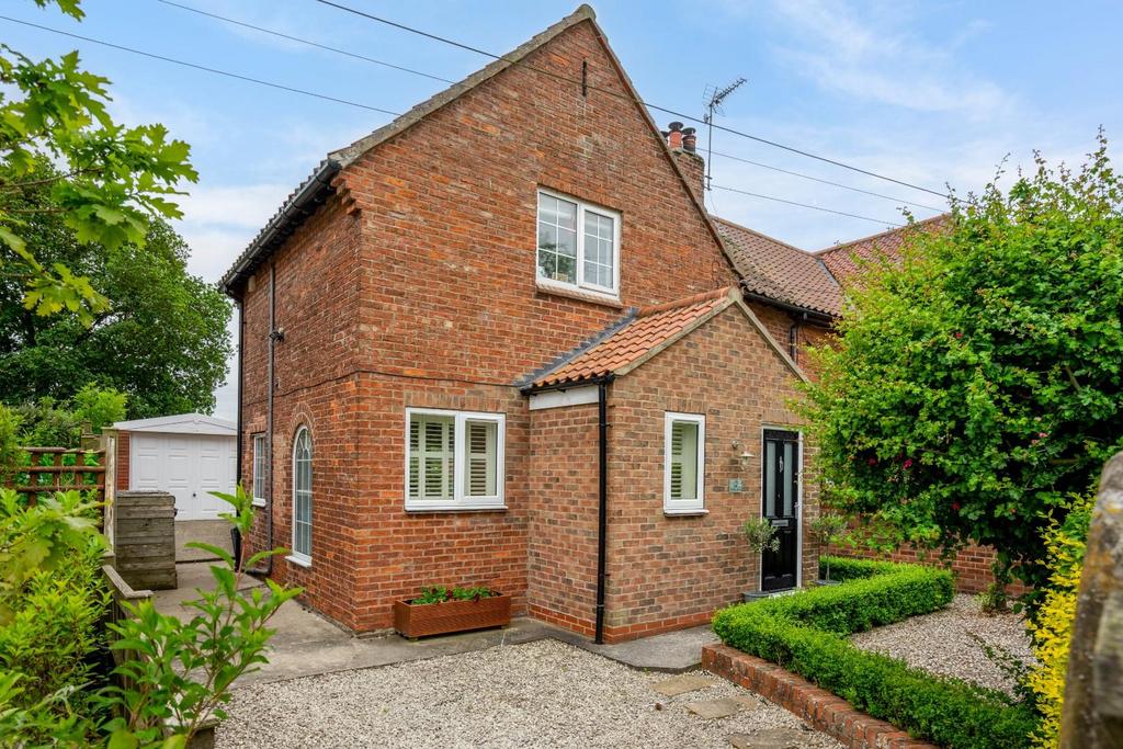 Priory View, Moor Monkton, York 2 bed semidetached house for sale £