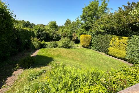 4 bedroom detached bungalow for sale - Hamilton Fields, Stapenhill, Burton-on-Trent, DE15