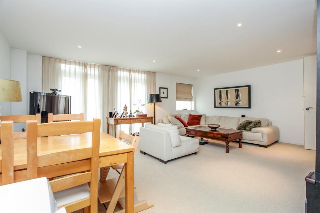 Cambridge letting agents living room