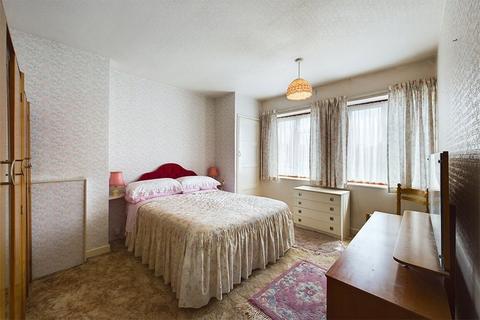 293 Long Drive, Ruislip, HA4 0HT