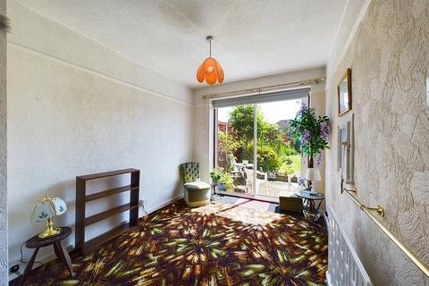 293 Long Drive, Ruislip, HA4 0HT
