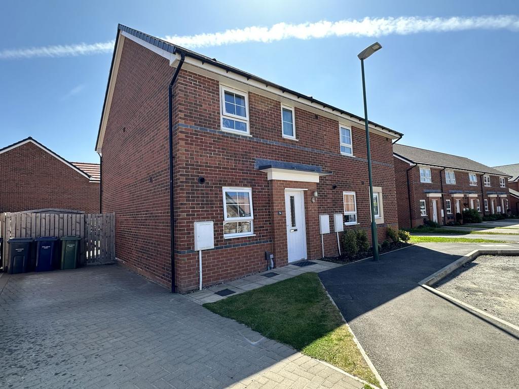 Portrush Drive, ., Hebburn, Tyne and Wear, NE31 2FB 3 bed semidetached