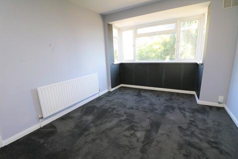 Studio to rent - Eaton Green Road Luton LU2 9HB