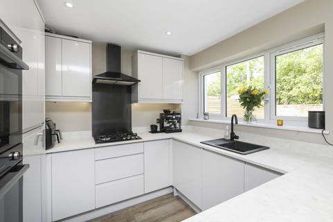 32 Burghlee Terrace, Loanhead, EH20 9BW