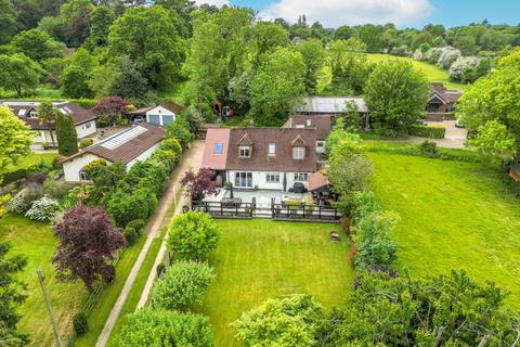 4 bedroom detached house for sale - Whippendell Farm, Whippendell Bottom, Chipperfield, Hertfordshire, WD4
