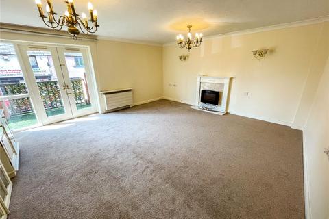 2 bedroom flat for sale, Bowling Green Court, Brook Street, Chester, CH1