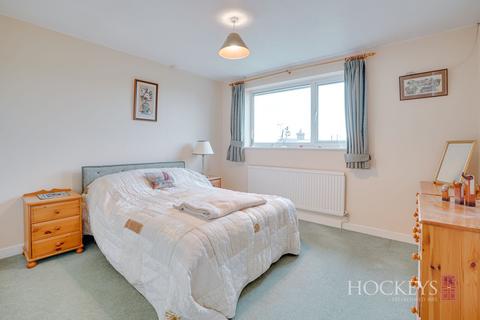 5 Boxworth End, Swavesey, Cambridge, CB24 4RA