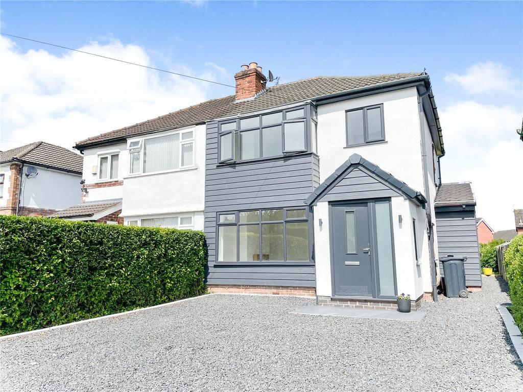 Chester Road, Huntington, Chester, Cheshire, CH3 3 bed semidetached