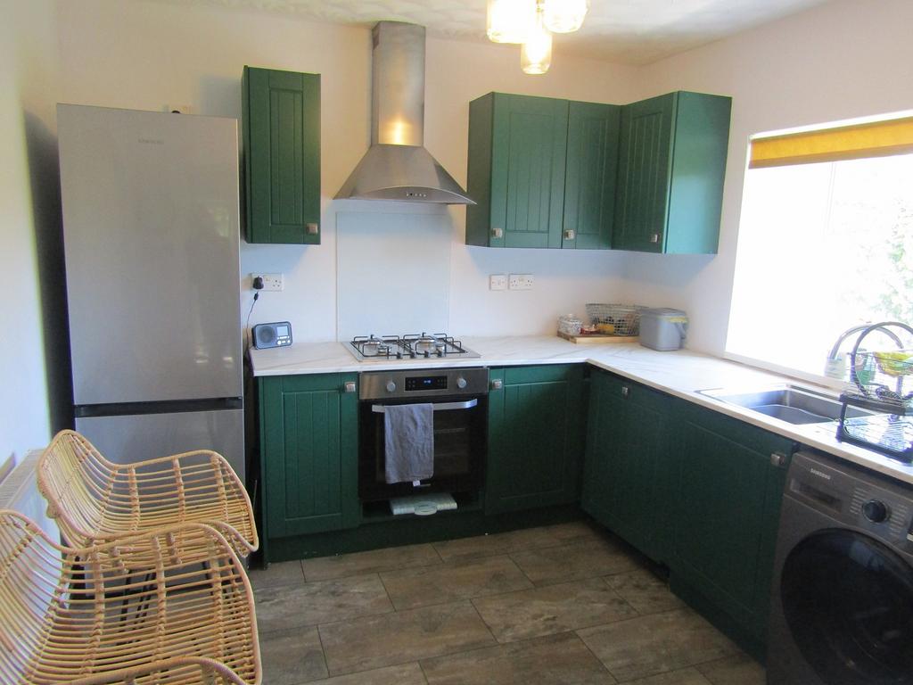 Kitchen / Breakfast Room