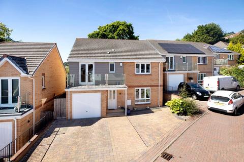 4 bedroom detached house for sale, Drake Avenue, Teignmouth, TQ14