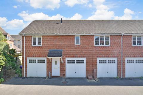 19 Bostock Road, Chichester, PO19 6UL