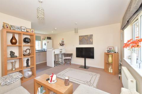 19 Bostock Road, Chichester, PO19 6UL