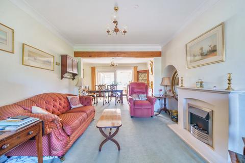 49 Ashurst Drive, Shepperton, TW17 0JH