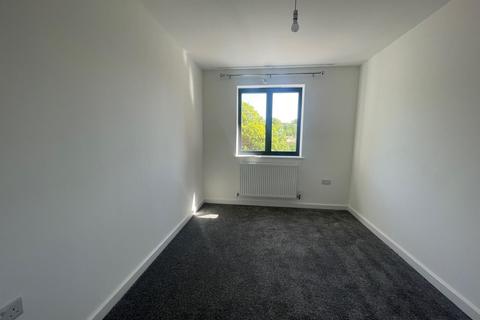 2 bedroom flat to rent, Station Road, Tidworth, SP9