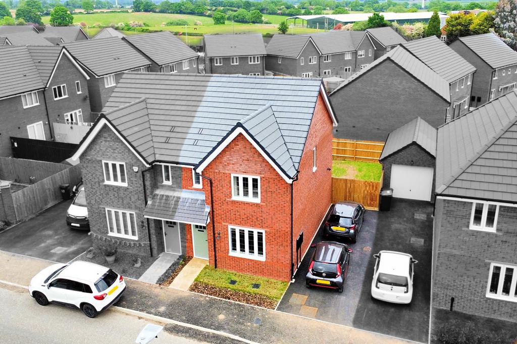 Hall Lane, Newbold Verdon, LE9 3 bed semidetached house for sale £