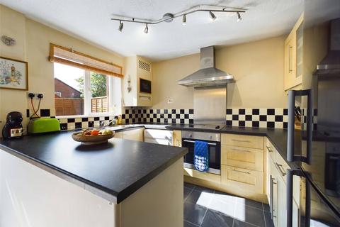 3 bedroom detached house for sale - Wentworth Close, Longlevens, Gloucestershire, GL2