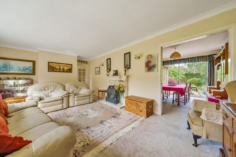3 bedroom detached house for sale - Storrington - Nightingale Close