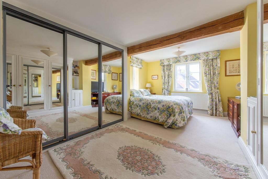 The Farmhouse   Ensuite Bedroom