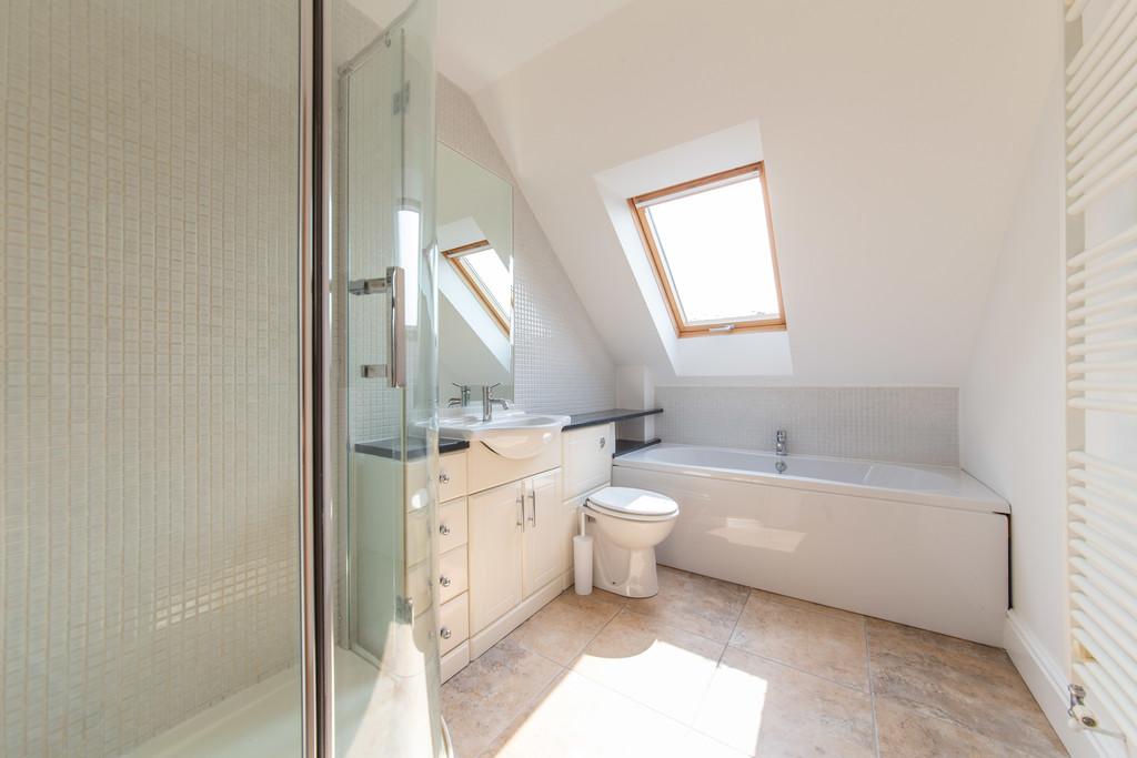 The Annexe   First Floor Bathroom