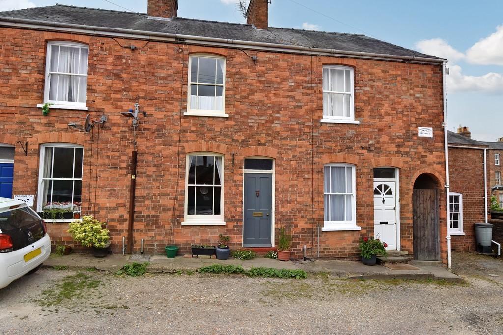 Little South Street, Louth LN11 9JR 2 bed terraced house £140,000
