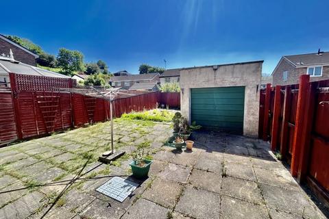 3 bedroom semi-detached house for sale - Clos Lancaster, Llantrisant, CF72 8QP