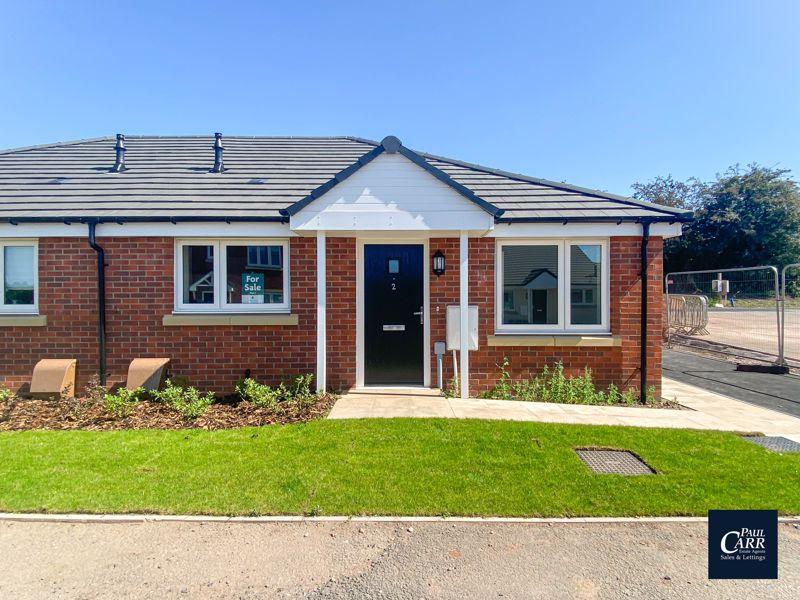 Hay Meadow, Cheslyn Hay, WS6 7FA 2 bed semidetached bungalow for sale